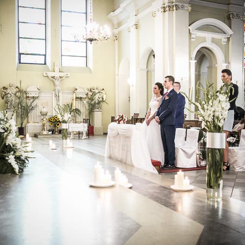 Ceremonia ślubna w kościele w kępnie